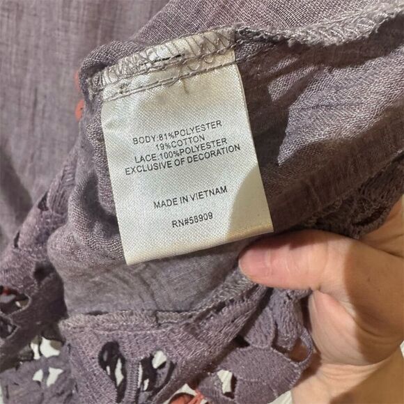 Retro Threads Boho Tunic Top Women’s L Purple Crochet Bell Sleeve Blouse - Picture 8 of 9